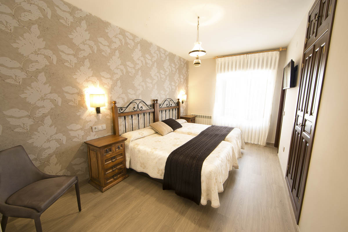 Hotel en Soria Habitación doble 2 camas Nº II general